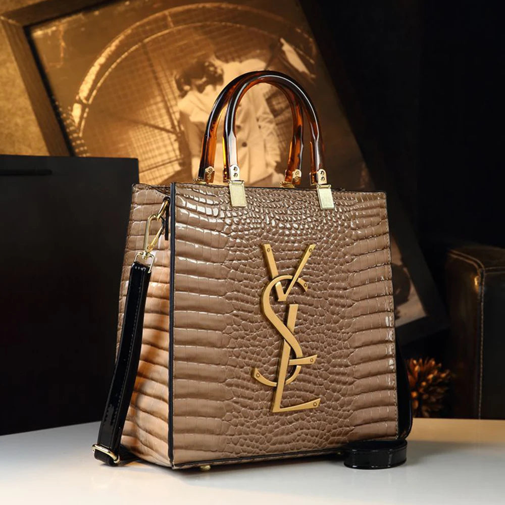 High-end handbag, 2025 new style fashionable crocodile print women's bag, middle-aged mother's bag, grand crossbody bag